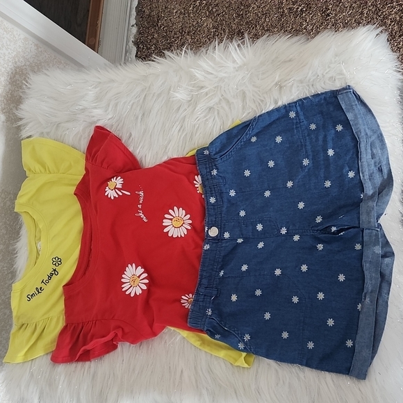 Big girls Garanimals matching shorts and 2 Tops set - Picture 7 of 9
